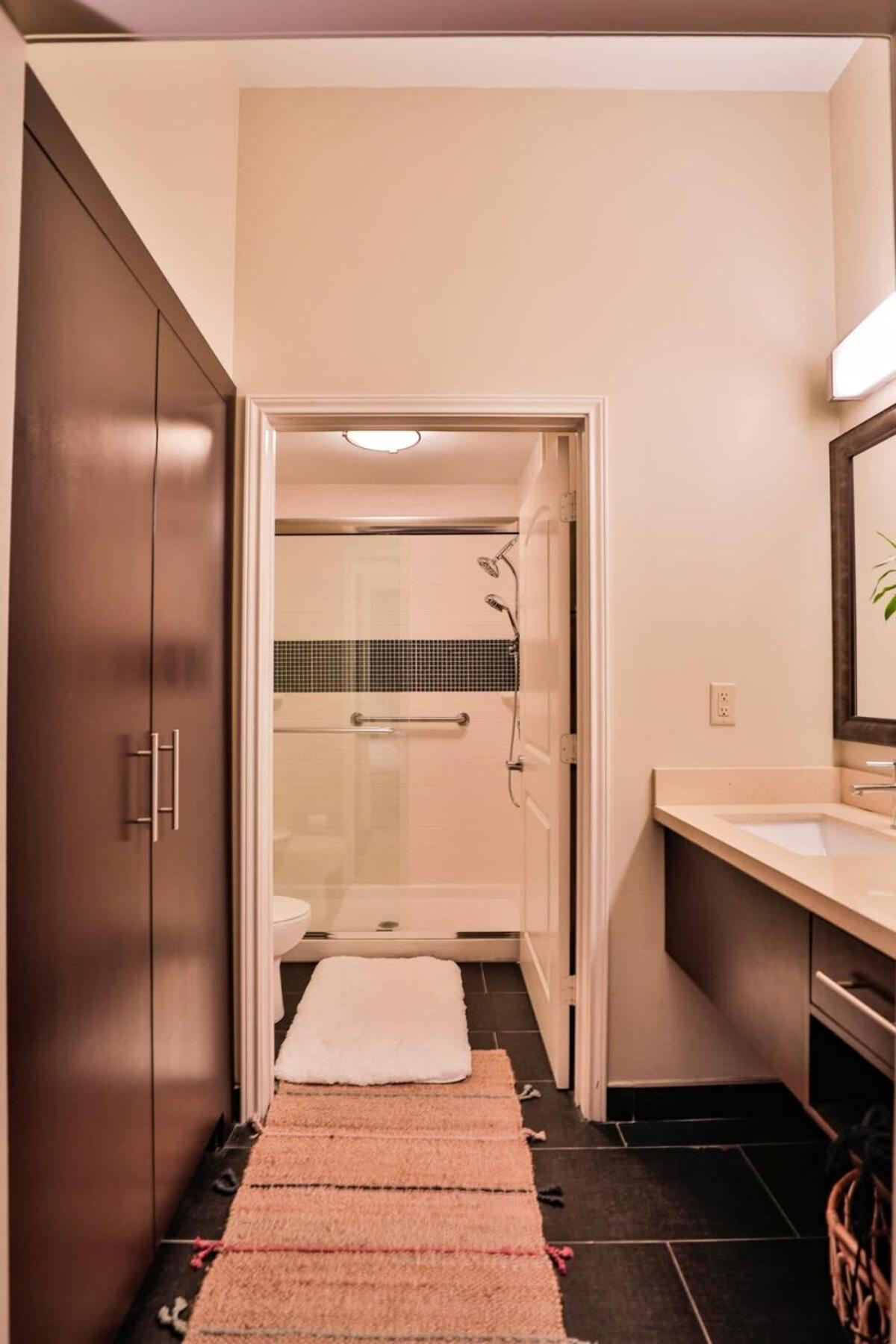 Ferienwohnung Free Parking Free Wifi with Kitchen Washer Dryer Relux Studio Houston Exterior foto